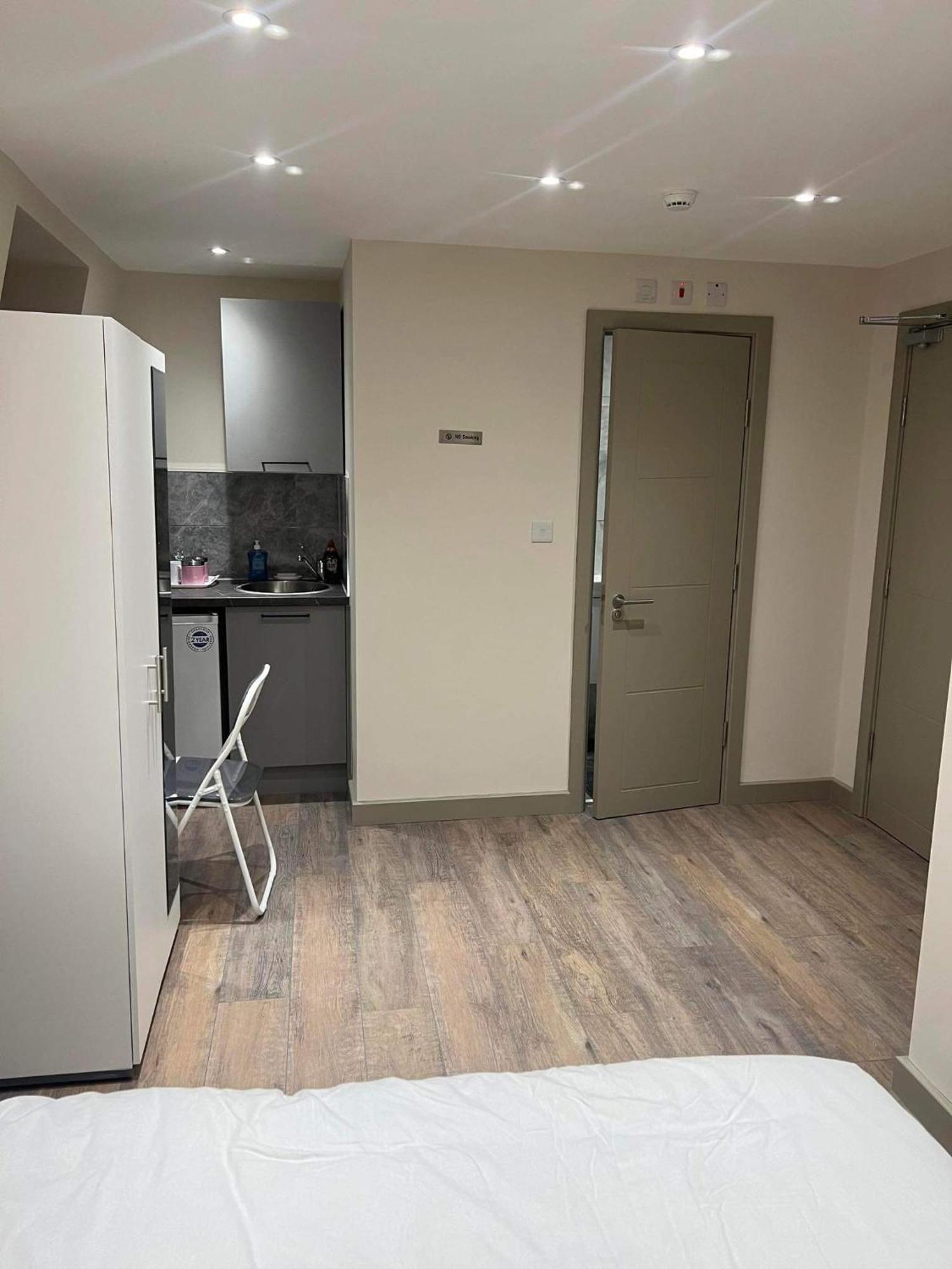 Battersea Inn Лондон Екстериор снимка