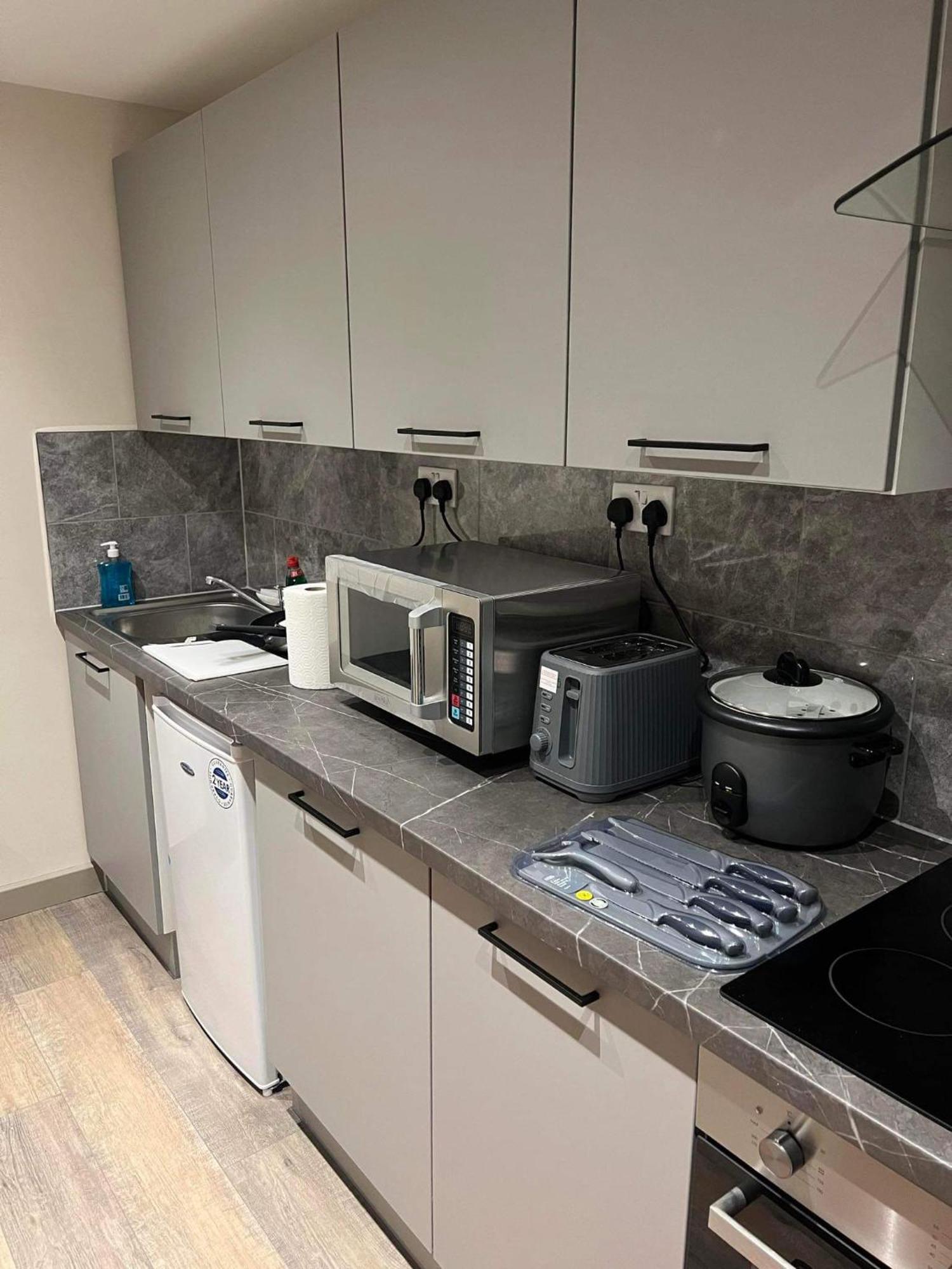 Battersea Inn Лондон Екстериор снимка